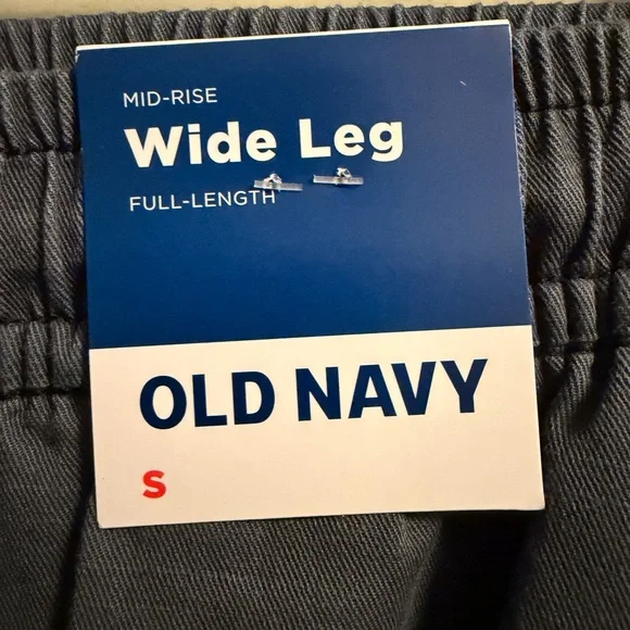 NWT Old Navy Charcoal Cargo Pants for Women - Picture 3 of 10